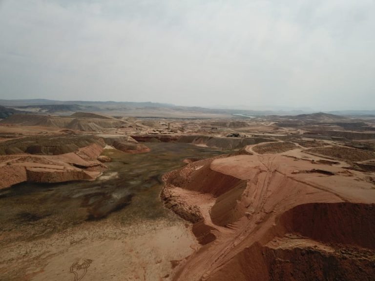 Closing diamond mine along the lower Orange River